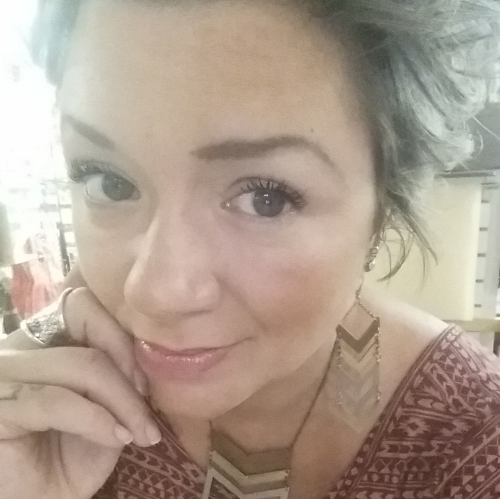 Meet your Posher, Julie